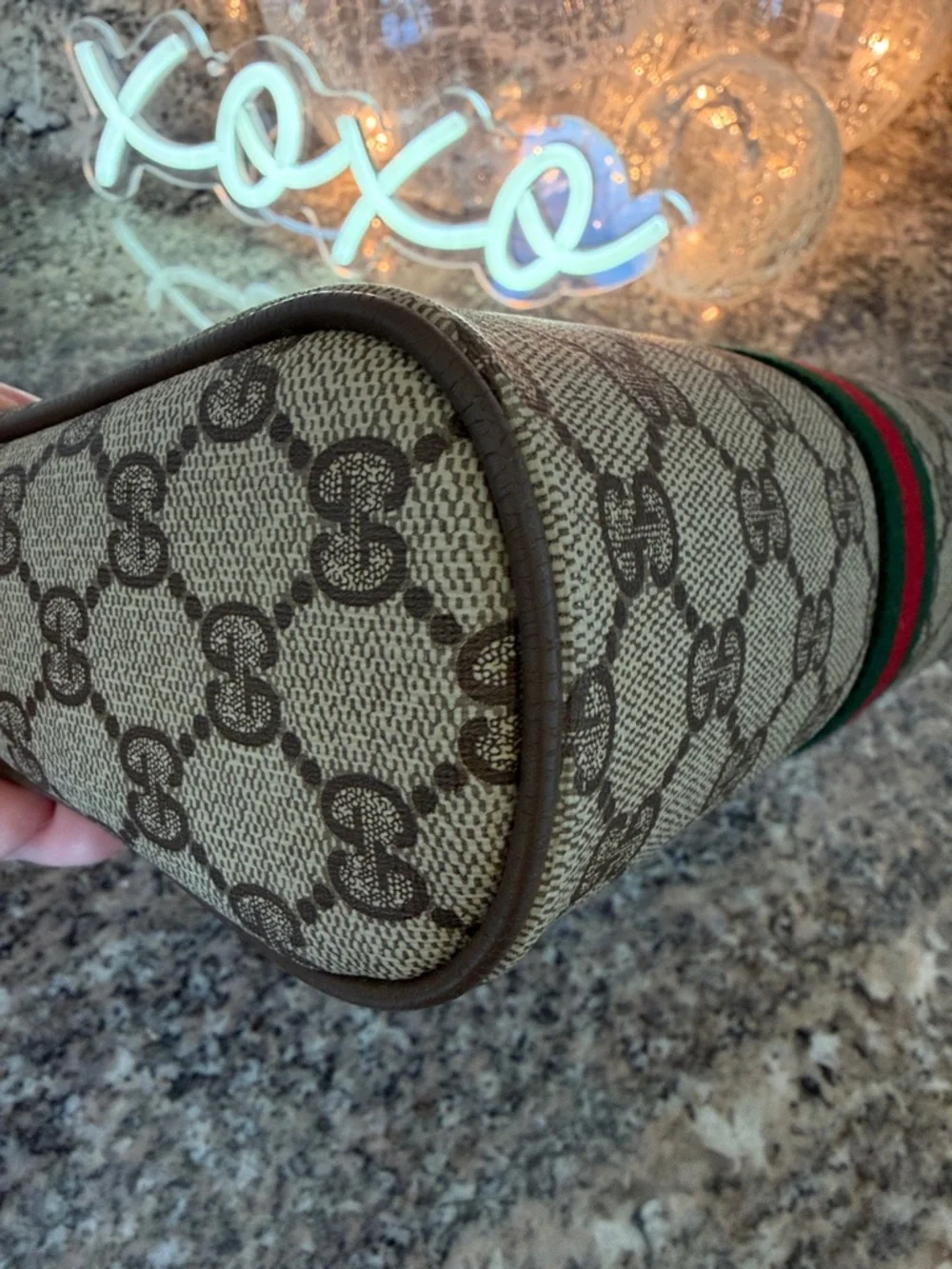 Vintage Gucci Beige GG Supreme Clutch with Green and Red Stripe